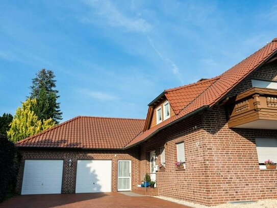 Gepflegtes Zweifamilienhaus mit schönem Garten in Mastholte