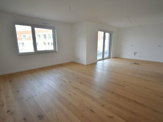 helle, freundliche 4 Zimmer Wohnung mit Balkon