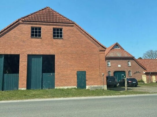 Wohnhaus mit Anbauten in Geestland