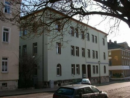 4 Raumwohnung mit Balkon ab sofort zu vermieten