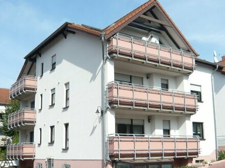 2-Zimmer-Wohnung mit Balkon und Einbauküche im Nichtraucherhaus