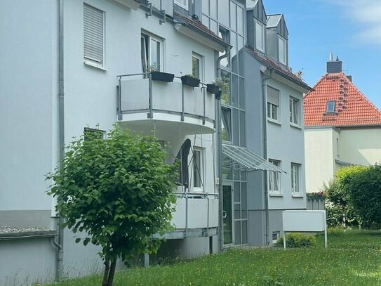 Im Südosten von Leipzig++vermietete 4 Zimmerwohnung+++mit Balkon und Terrasse+++zu verkaufen