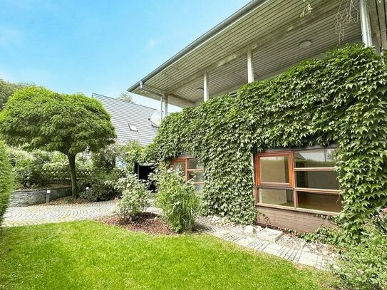 Am Brasselsberg… Sehr geräumiges, freistehendes Einfamilienhaus mit attraktiv angelegtem, pflegeleichtem Gartengrundstü…