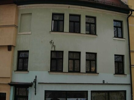 Denkmalgeschütztes Wohn- und Geschäftshaus in Innenstadtlage von Lutherstadt Eisleben zur Sanierung