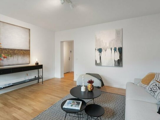 1,5-Zimmer-Wohnung mit Balkon und Küche: Willkommen in Berlin!