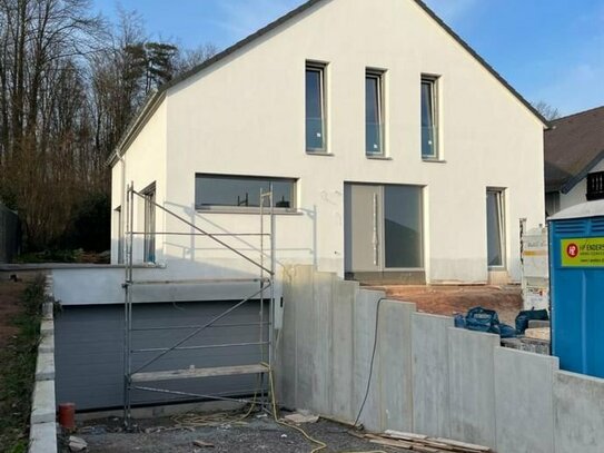 Luxuriöses Einfamilienhaus in Jägersburg - aktuell im Bau - Fertigstellung 2024