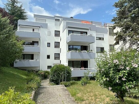 Helle 2-Zimmer-Wohnung in gefragter Halbhöhenlage mit Balkon und PKW-Stellplatz!
