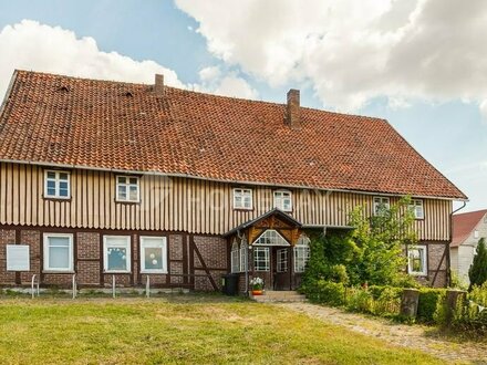 Anleger und Handwerker aufgepasst! Bauernhaus mit viel Potenzial und Garten in toller Lage