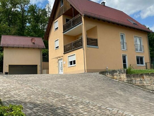 RESERVIERT Ebensfeld-Ortsteil: Großzügiges Einfamilienhaus oder Wohnen & Arbeiten unter einem Dach mit traumhafter Auße…