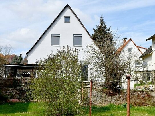 Charmantes Einfamilienhaus mit Ausbau- und weiterem Bebauungspotenzial in angenehmer ruhiger Wohnlage von Groß-Bieberau
