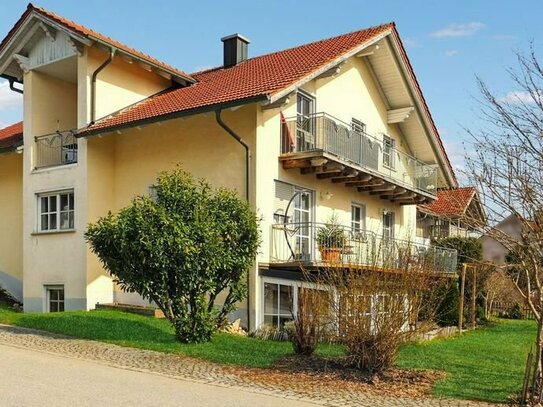 Hochwertige 3-Zimmer-Wohnung mit Gartennutzung in Röhrnbach, Nähe Passau