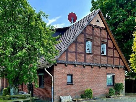 Provisionsfrei - Resthofanlage mit Nebengebäuden auf 2.168 m² gr. Grundstück in Goldenstedt-Lahrheide