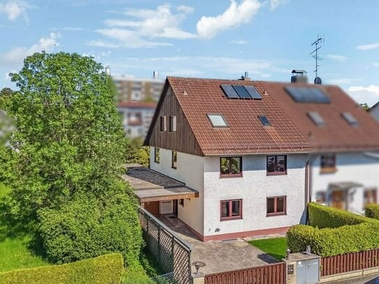 Große Doppelhaushälfte mit ausgebautem Dachgeschoss zur Selbstnutzung in München-Feldmoching