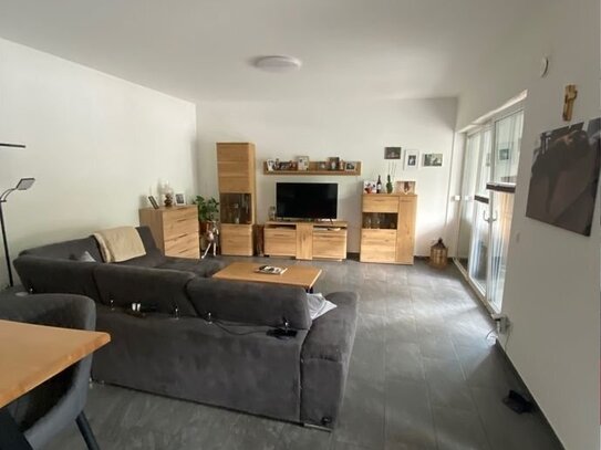 barrierefreie Erdgeschosswohnung im Herzen Bollendorfs mit Terrasse und Blick auf die Sauer