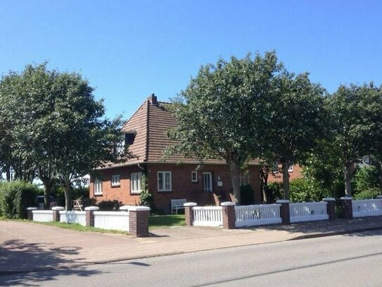 Gepflegtes 5-Zi-Einfamilienhaus mit Garten, Terrasse auf großem Grundstück in Wyk auf Föhr