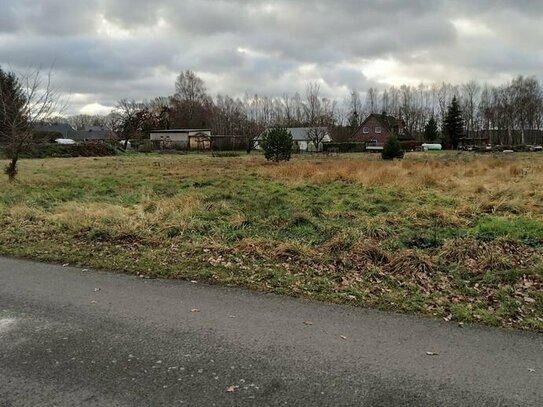 Großes Grundstück für ein Einfamilienhaus in Bresegard-Eldena