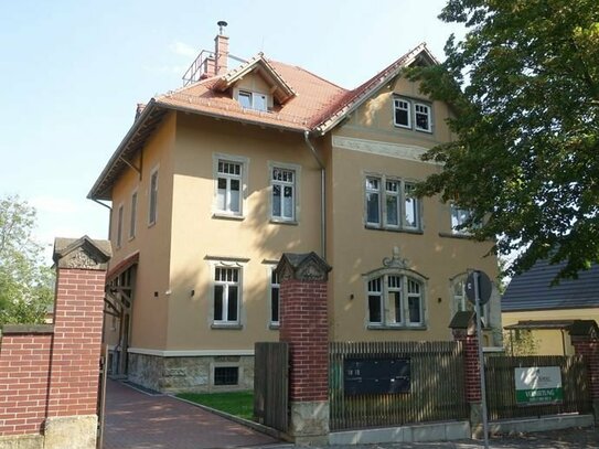 Großzügige 2-Zimmerwohnung im Souterrain in bester Wohnlage von Radebeul-Oberlößnitz