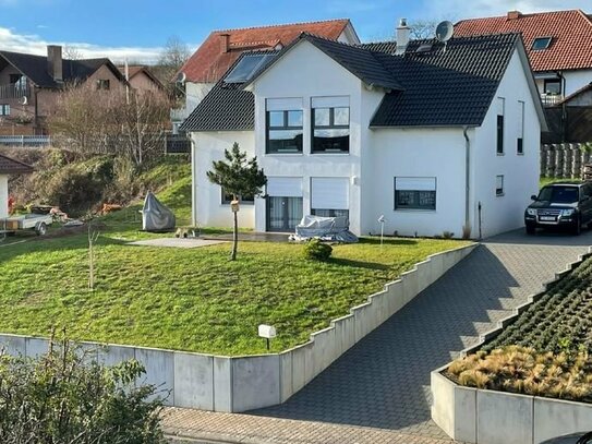 Niedrigstenergiehaus, 5 Jahre, ruhige Lage, hochwertige Ausstattung