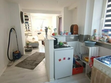 Krefeld-Nordbezirk, Sternstraße 40 - 2-Zimmer-Wohnung mit eigenem Garten im Flügelanbau zu mieten !!