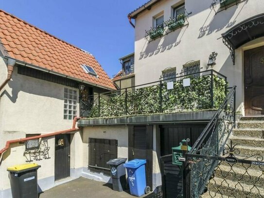 Außergewöhnliches, kleines Altstadthaus mit Charme und großem Gewölbekeller nahe Würzburg