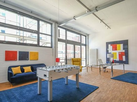 Geräumiges Büro-Loft mit modernem Industriecharme