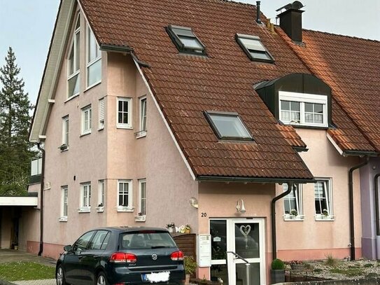 4 1/2 Zimmer Wohnung mit idyllischem Garten