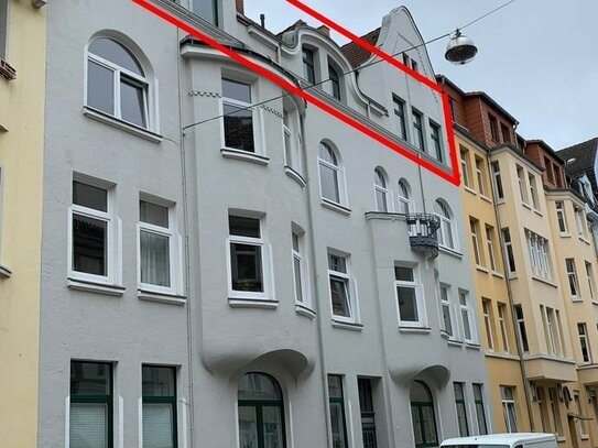Kernsanierte 2 Zi.-Wohnung mit Balkon in Hannover-List