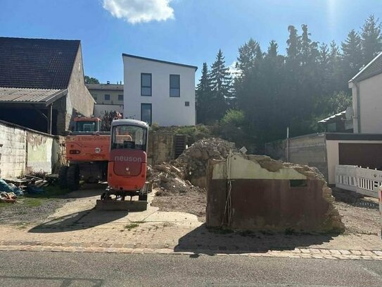 PROVISIONSFREI - Bauplatz inkl. Baugenehmigung für 2-3 Familienhaus