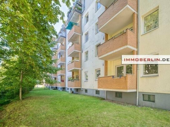 IMMOBERLIN.DE - Frisch renoviert! Sympathische Wohnung mit Südwestbalkon in angenehmer Lage