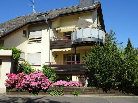 Individuelle, barrierefreie Architekten-Wohnung mit Taunusblick!