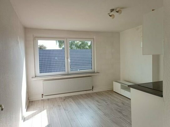 DU-Rheinhausen, Hans-Böckler-Straße 4 - 2 Zimmer-Wohnung im 4.OG ab Oktober zu mieten ( kein Jobcenter !! )