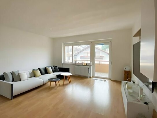 "Moderne 2-Zimmer-Wohnung in ruhiger und sonniger Lage mit zeitgemäßem Schnitt"