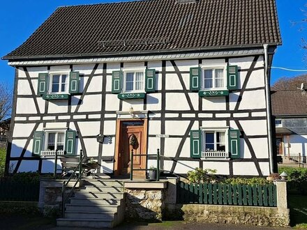 Attraktiver Resthof mit vielfachen Gestaltungsmöglichkeiten