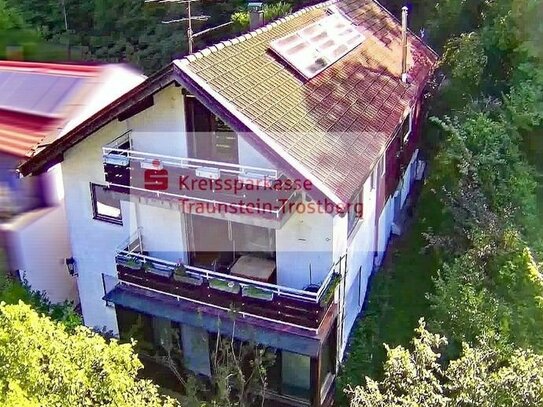 stark renovierungsbedürftiges Einfamilienhaus in Traumlage im Chiemgau