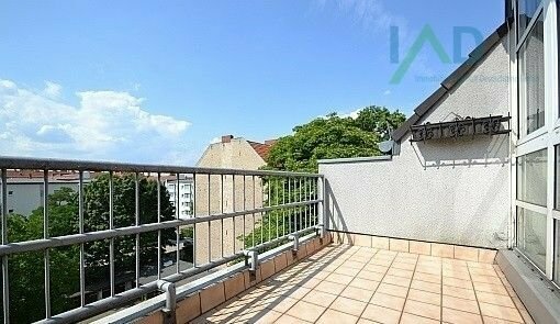Charmante Dachgeschosswohnung 80qm zu verkaufen zum Eigenbedarf oder zur Weitervermietung ! Berlin-Reinickendorf 3 Zimm…