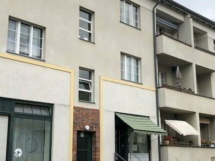 GUT GESCHNITTENE 4 ZIMMER-WOHNUNG MIT BALKON!