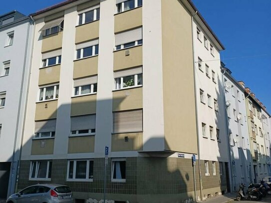 2-Zimmer-Wohnung in Nürnber-Süd, wird aktuell renoviert