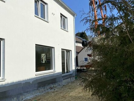 GIS IMMOBILIEN - Neubau-Doppelhaushälften in ruhiger, familienfreundlicher Wohnlage!