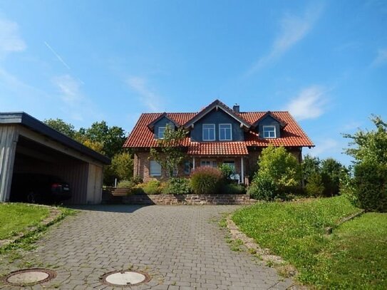 Luxuriöses Traumhaus in Ortsrandlage mit herrlichem Blick