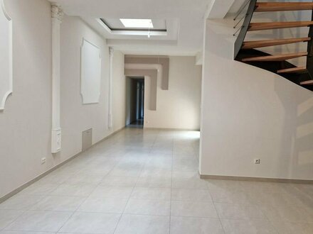 Top moderne Maisonette Wohnung mit großzügiger Grundrisslösung, 2 Bäder, Terrasse u.v.m. ! Zentrumsnah !