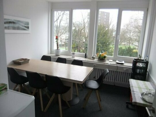 Top Büro -hell und modern- rd. 310 m² Fläche, Aufzug, 10 Parkplätzen etc., zentral in SIEGEN !