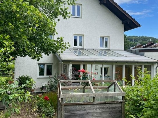 IHR LEBENS(T)RAUM! Haus mit Wintergarten, Gartenparadies, Nebengebäude, Erdkeller in guter Lage!