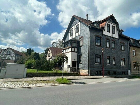 Mehrgenerationshaus in Langewiesen zu verkaufen