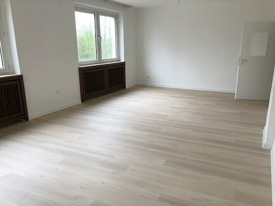 Helle und zentrale 3-Raumwohnung (renoviert)