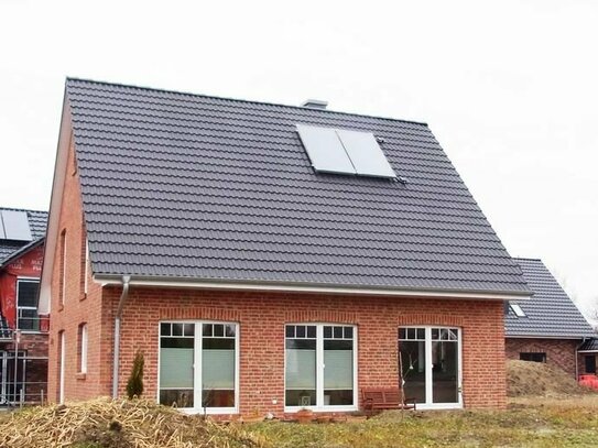 Neubau-Einfamilienhaus (KFW 40) in ländlicher Ortsrandlage – mit Weitblick in die Wedeler Feldmark
