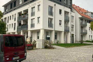 schicke 1 ZKB Wohnung mit großem Balkon, Desingfussboden, Fußbodenheizung- Senioren willkommen!