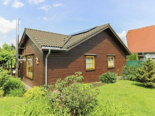 Greifen Sie zu! Gepflegtes Einfamilienhaus mit großem Garten und Doppelcarport in Pirna