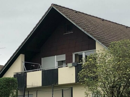 Freundliche 3,5 Zimmer DG- Wohnung mit großem Balkon in Villingendorf