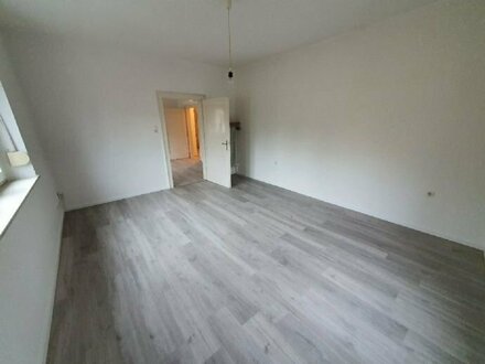 3 Zimmer Wohnung in der Brunhildstraße - frisch renoviert - mit Balkon