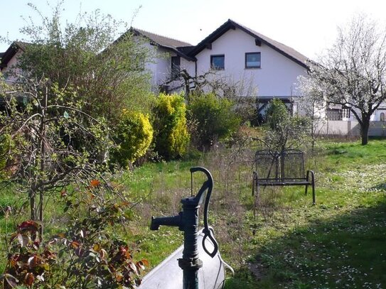 Gemütliches Fachwerkhaus mit großem Garten